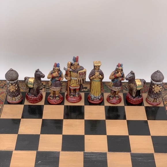 PERUVIAN INCAS Vs CONQUISTADORS FIGURINES CHESS - Picture 2 of 7